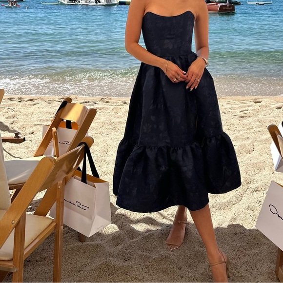 V. Chapman Virginia Midi Dress in Navy - Picture 4 of 4